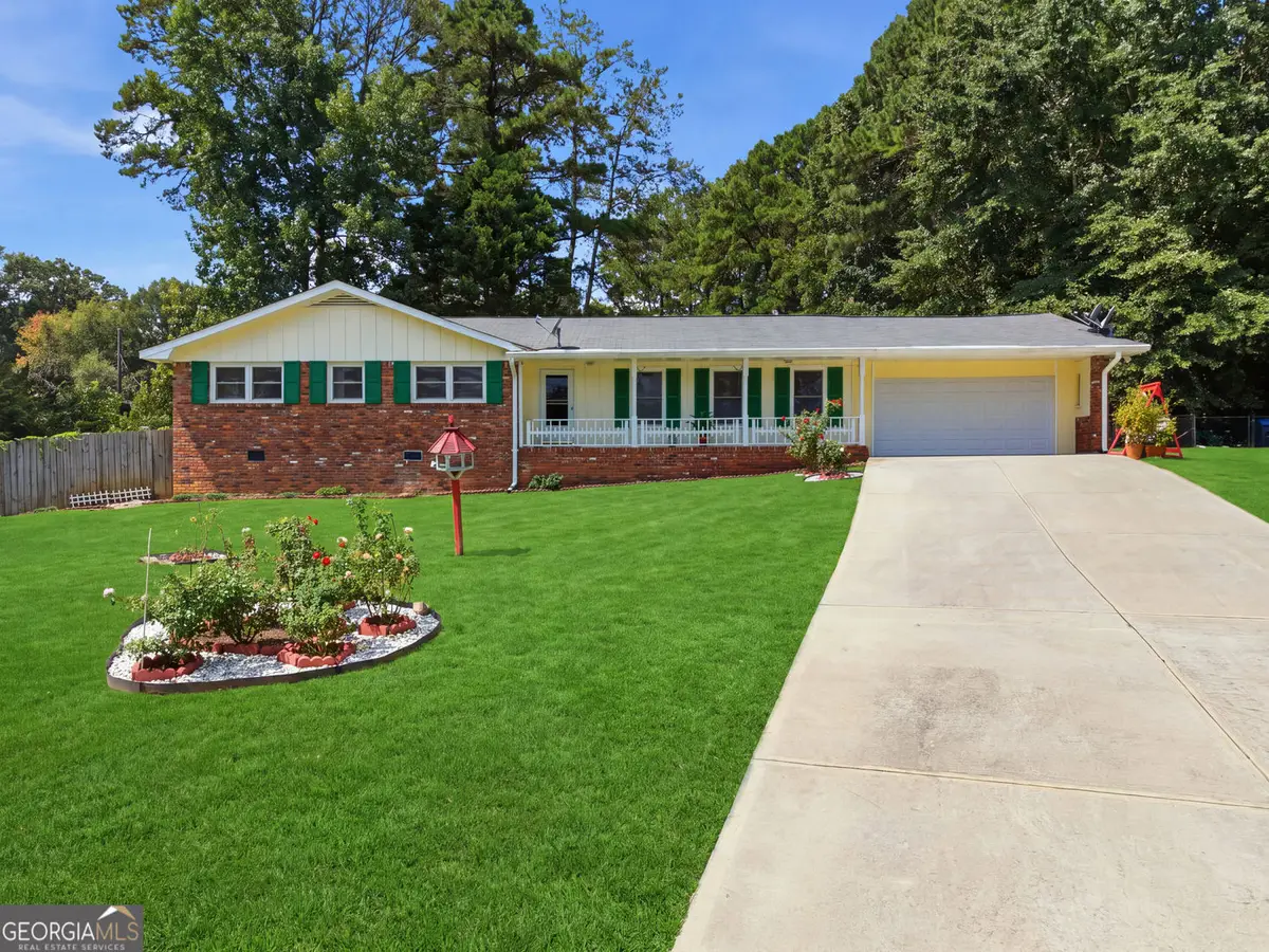393 Greenleaf Court Nw, Lilburn, GA 30047 - #1