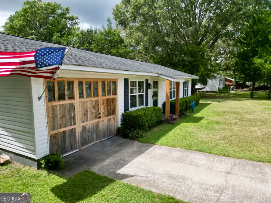 115 Diane Street, Cochran, GA 31014 - #3