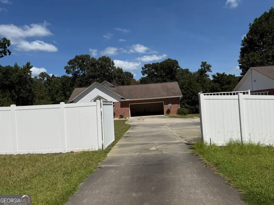 201 Strawberry Circle, Dublin, GA 31021 - #3
