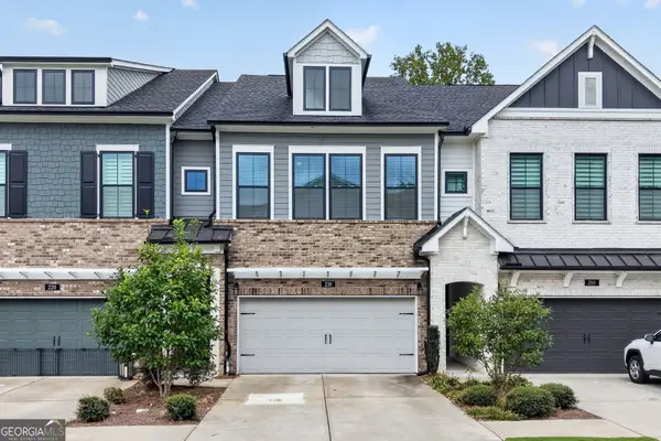 210 Walker Avenue, Roswell, GA 30076