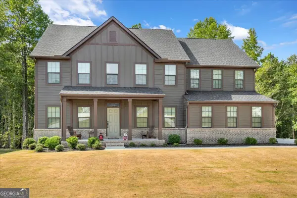 125 Longwood Drive, Fayetteville, GA 30215