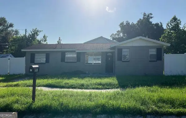 8701 94th Street, Seminole, FL 33777
