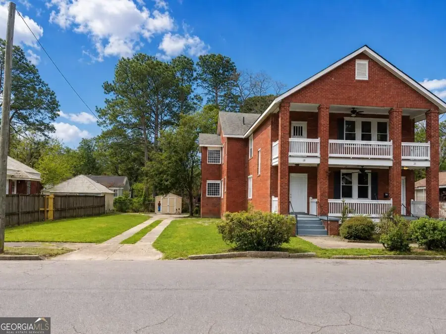 19 W 50th Street, Savannah, GA 31401 - #2