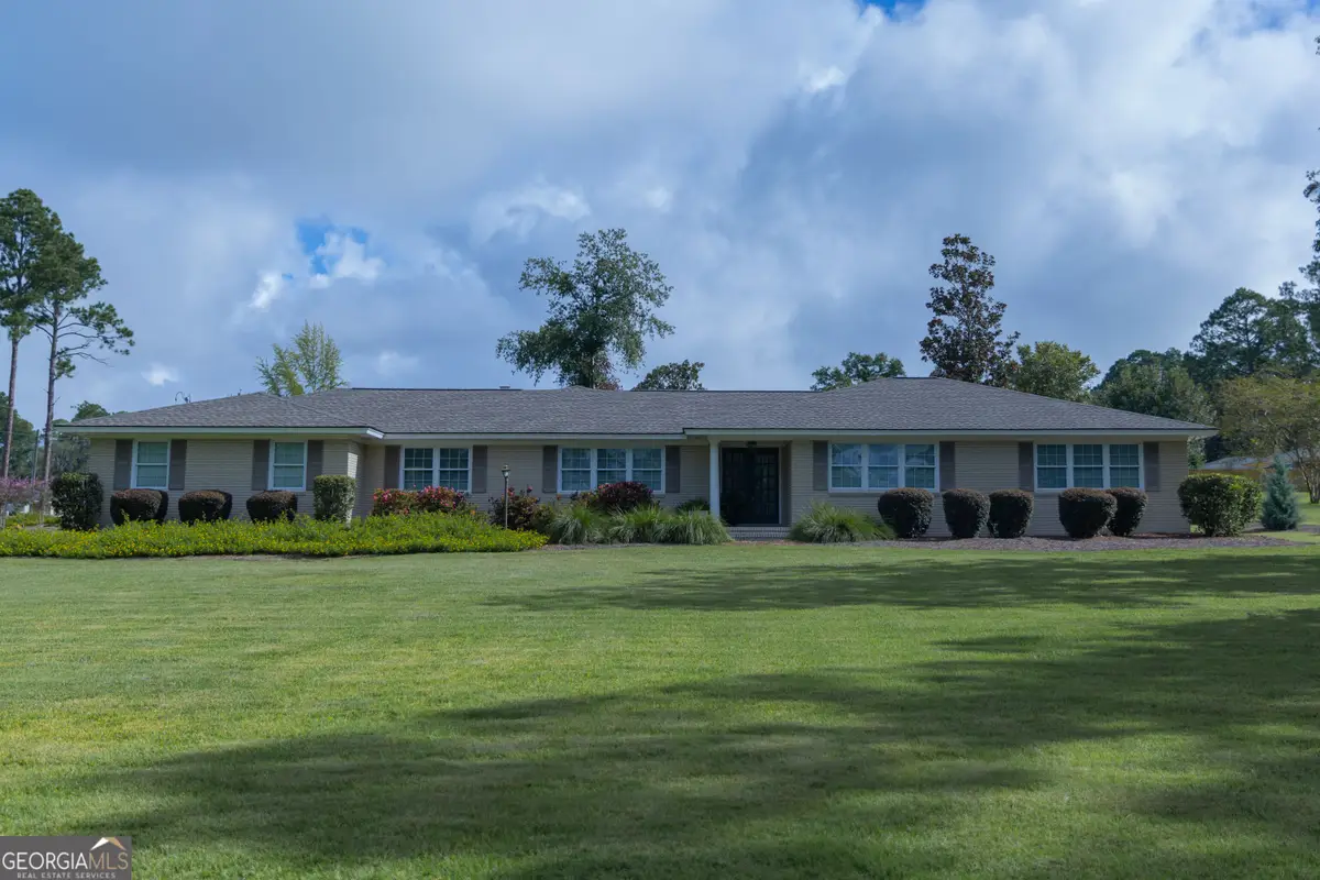 300 Lewis Drive, Vidalia, GA 30474 - #1