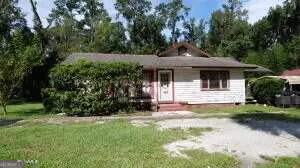 402 W 3rd Street, Woodbine, GA 31569