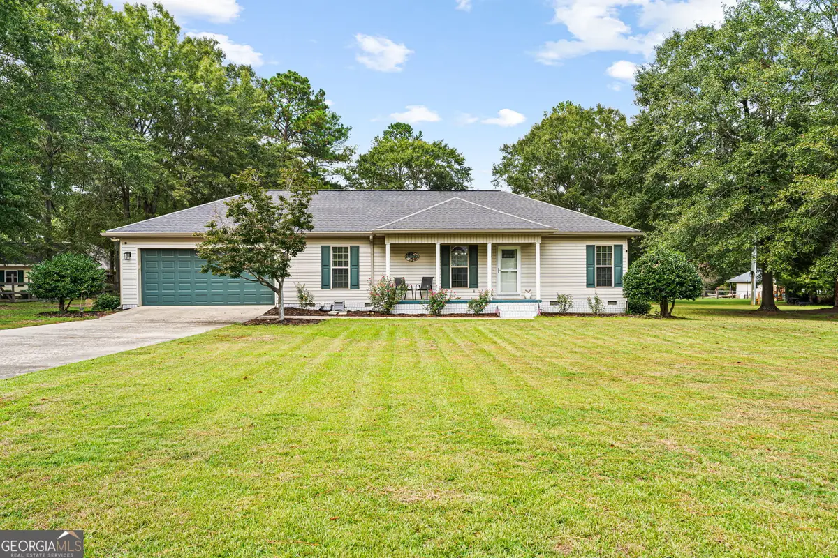 10 Third Avenue, Hawkinsville, GA 31036 - #1