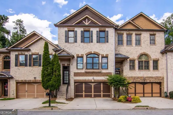 1154 Water Grass Way, Lawrenceville, GA 30045
