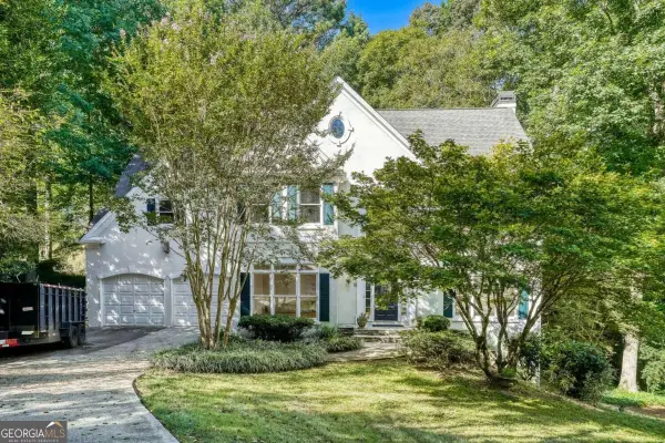 1363 Fallsbrook Way Nw, Acworth, GA 30101