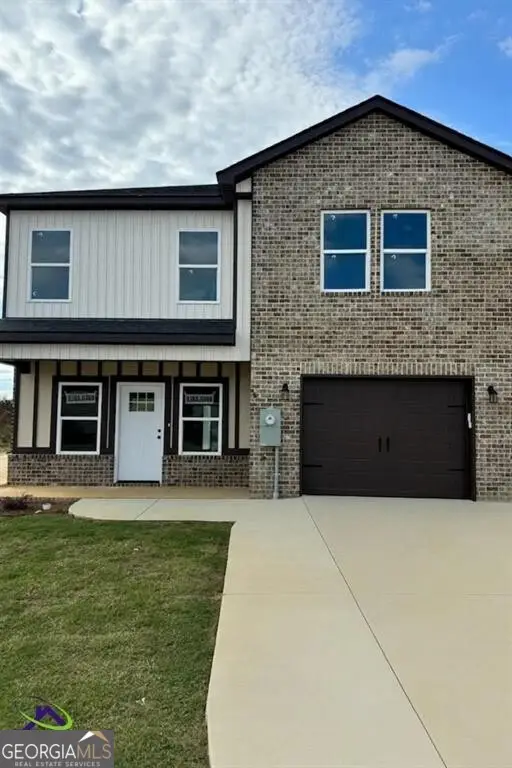 250 Beau Claire Circle, Byron, GA 31008