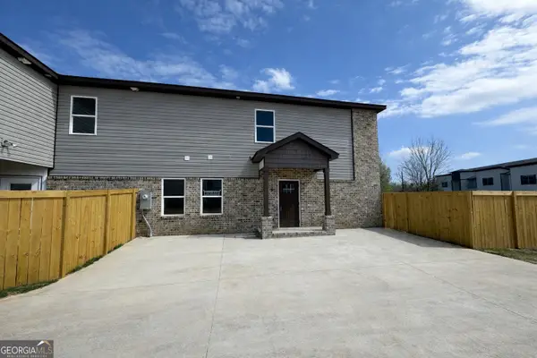 252 Beau Claire Circle, Byron, GA 31008