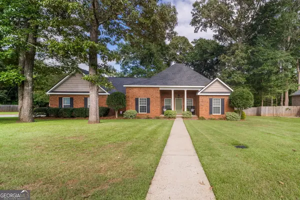 301 Hunts Landing Drive, Kathleen, GA 31047