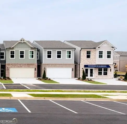832 Leraes Way, Loganville, GA 30052