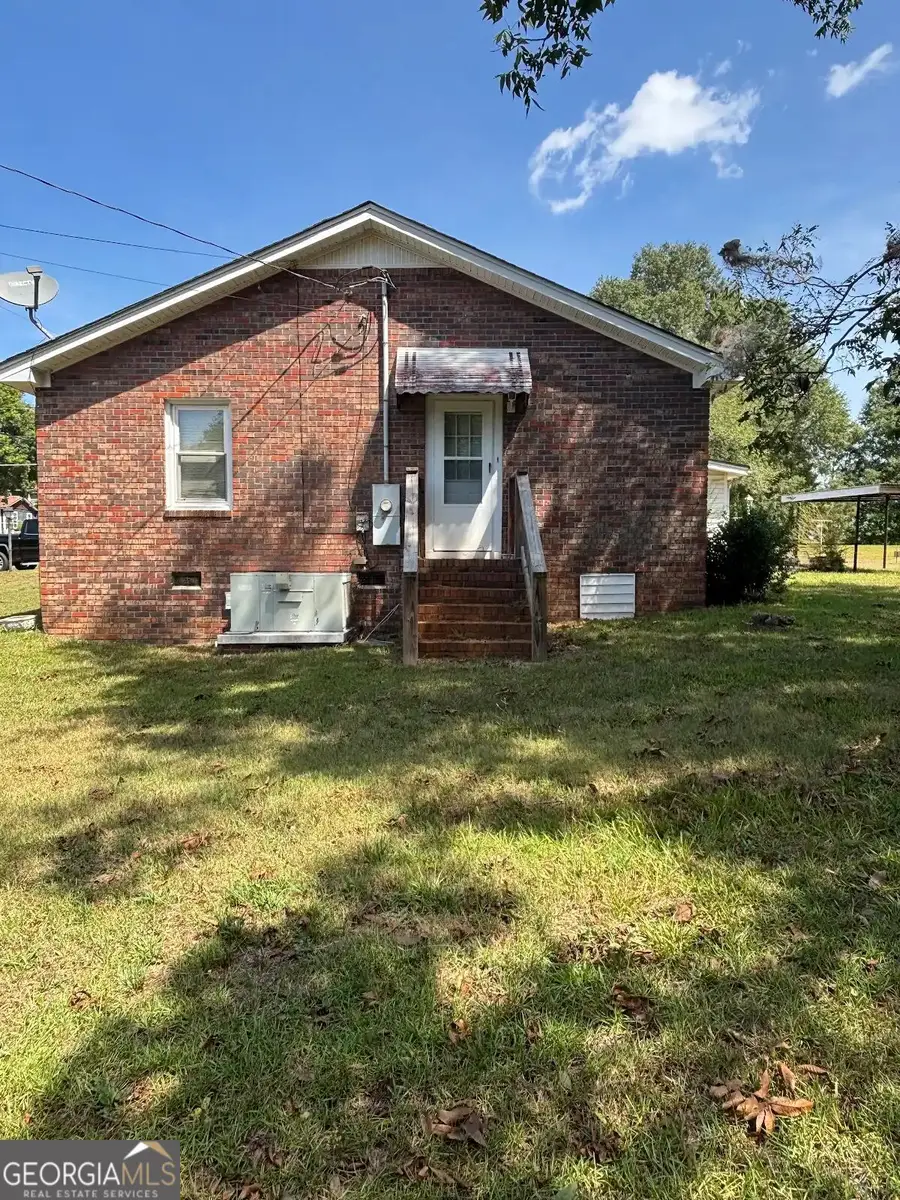 422 Bartson Street, Lavonia, GA 30553 - #3