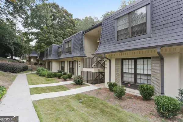158 Maribeau Square Nw, Atlanta, GA 30327