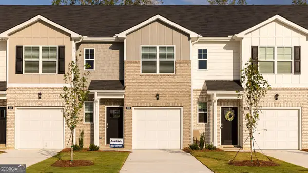 202 Kenmore Circle, Perry, GA 31069