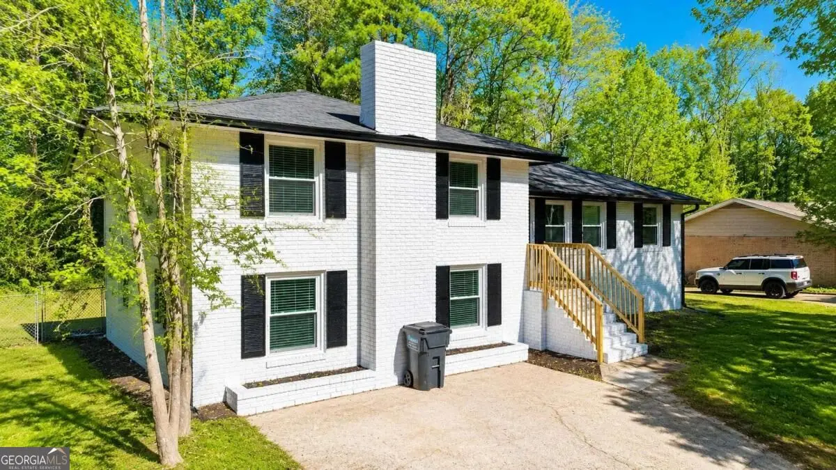 4675 Lincoln Way Sw, Lilburn, GA 30047 - #1