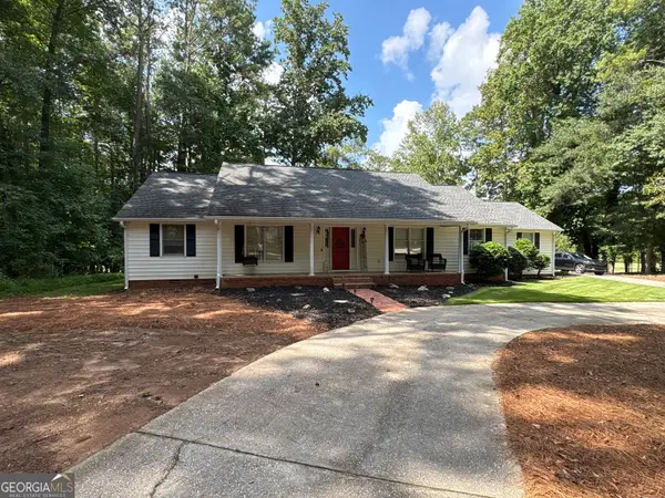 37 Stonehaven Drive, Newnan, GA 30265