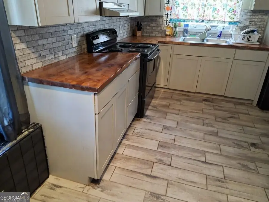 184 Josey Avenue, East Dublin, GA 31027 - #3