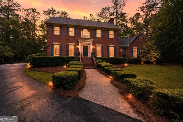 5784 Kentucky Downs Drive, Macon, GA 31210