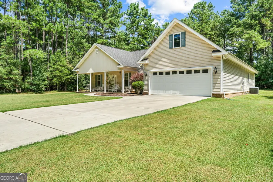142 Honeysuckle Trace, Cochran, GA 31014 - #2