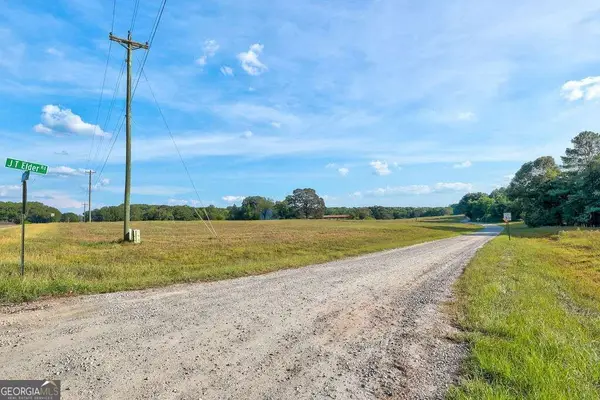 1050 J T Elder Road, Watkinsville, GA 30677
