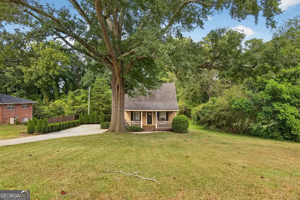 200 1/2 Pine Street, Barnesville, GA 30204 - #1