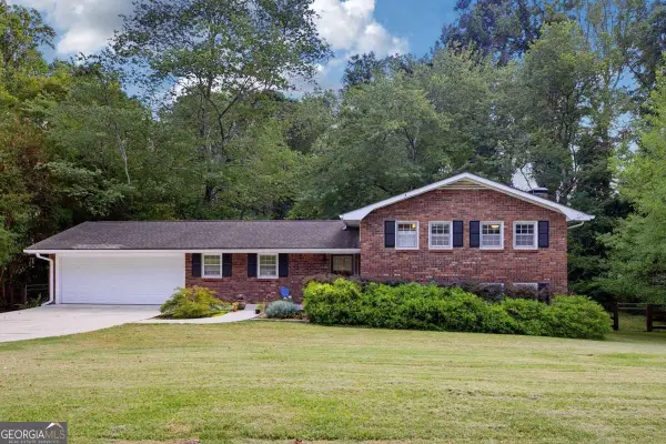 949 Tranquil Drive, Austell, GA 30106