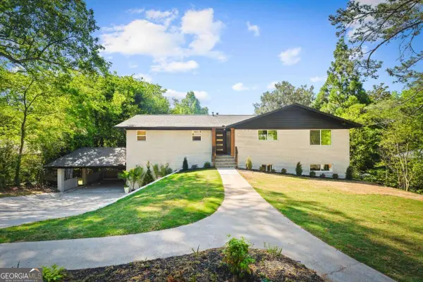 1679 Oak Lane Ne, Atlanta, GA 30329