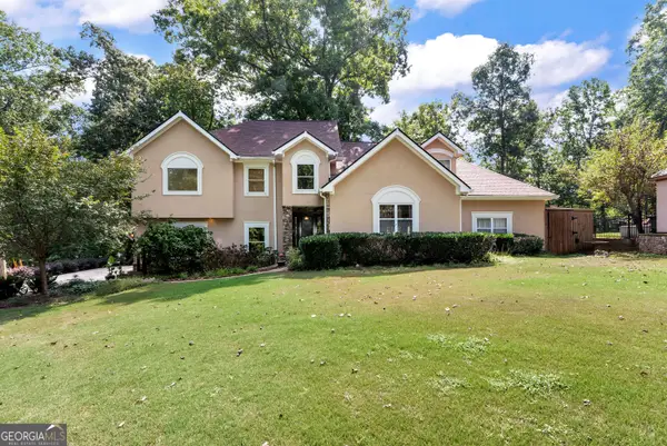 6319 Lakeview Drive, Buford, GA 30518