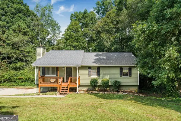 2271 Chestnut Place, Lithia Springs, GA 30122