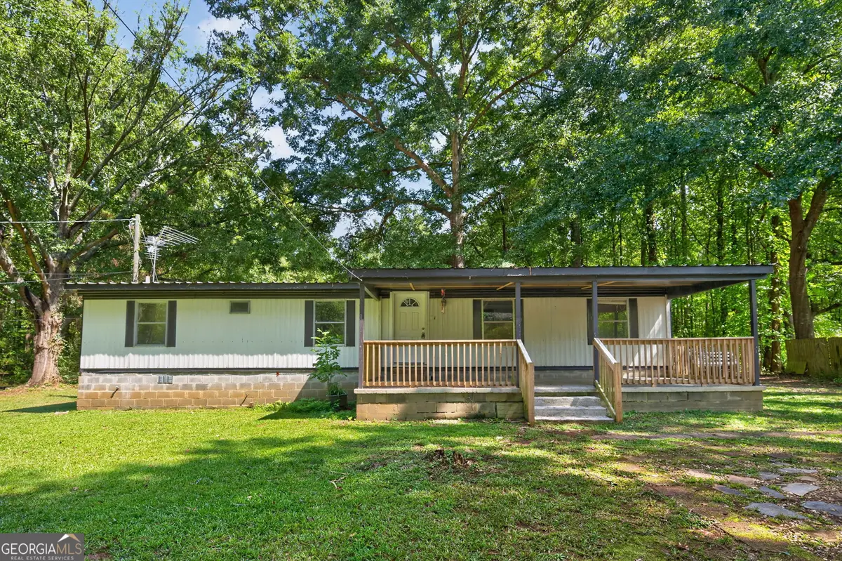 135 White Oak Road, Newnan, GA 30265 - #1