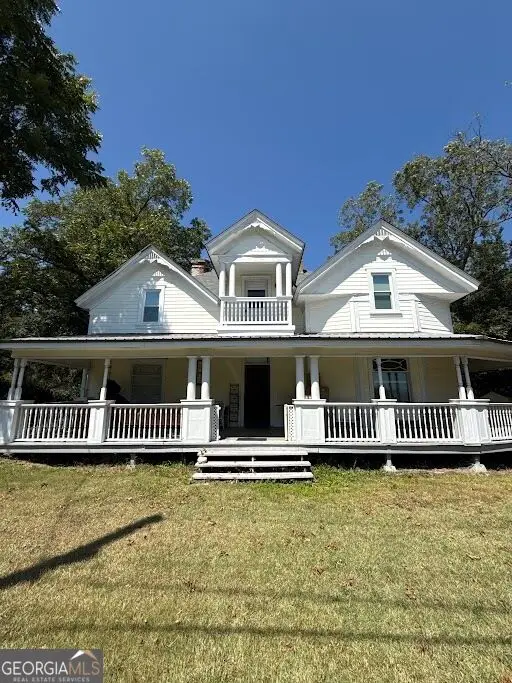 266 C S Floyd Road, Loganville, GA 30052