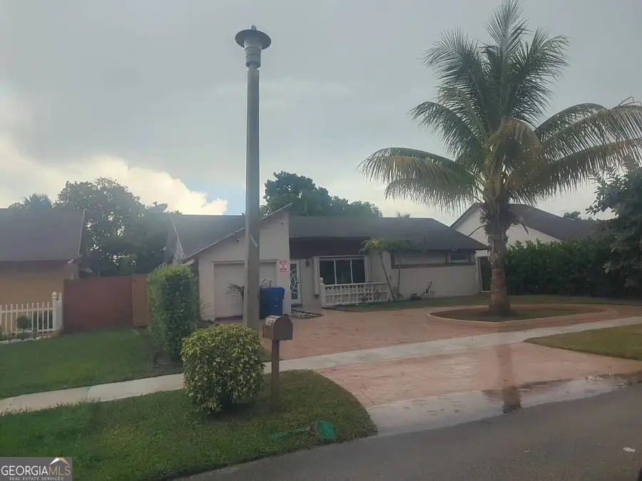7707 SW 8th Street, North Lauderdale, FL 33068 - #2