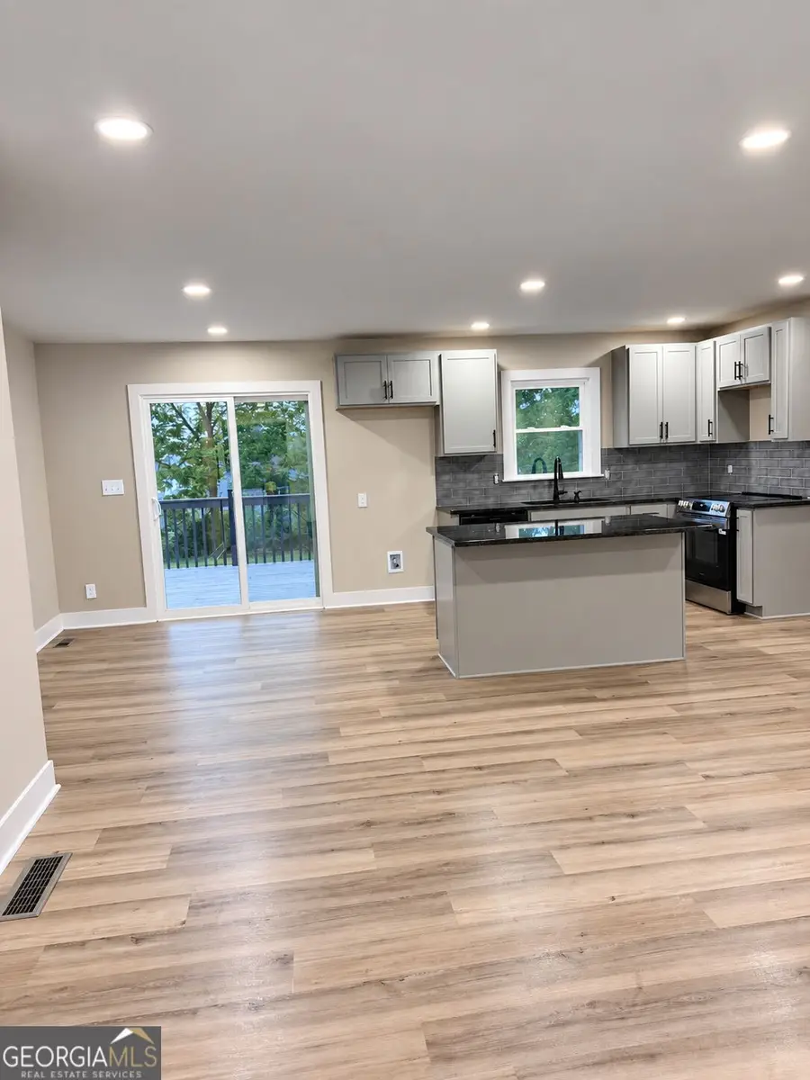 631 W Hightower Trail, Social Circle, GA 30025 - #2
