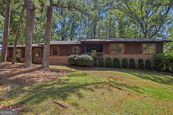 585 Buckeye Circle Se, Conyers, GA 30094