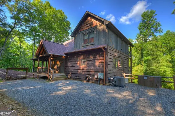 93 Trails End, Epworth, GA 30541