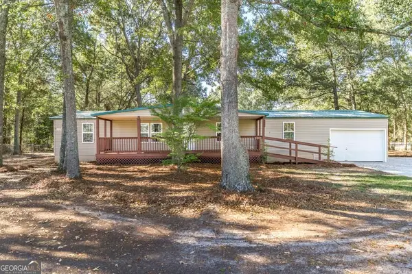 100 Pine Street, Elko, GA 31025