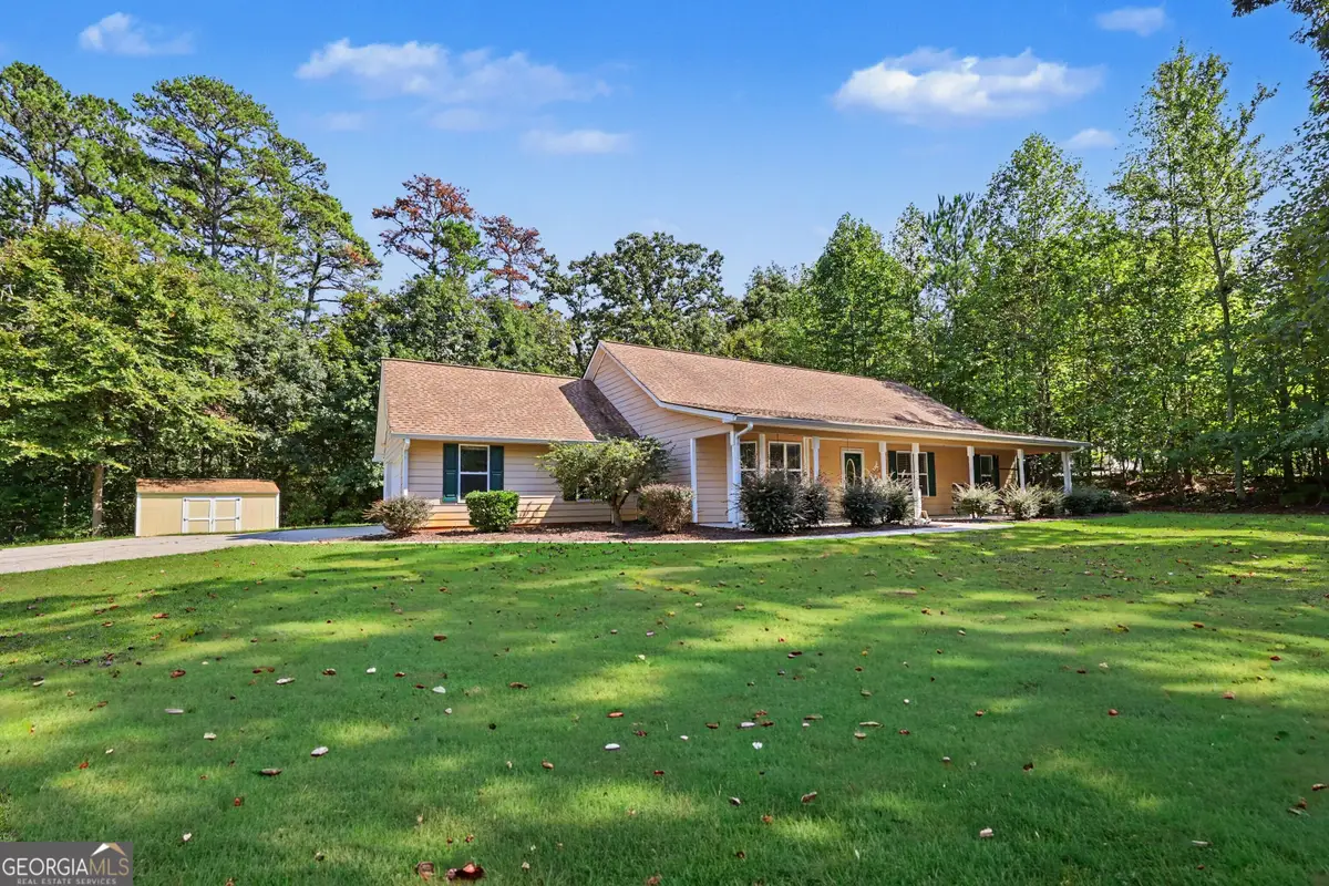 129 Buckeye Point, Commerce, GA 30530 - #1