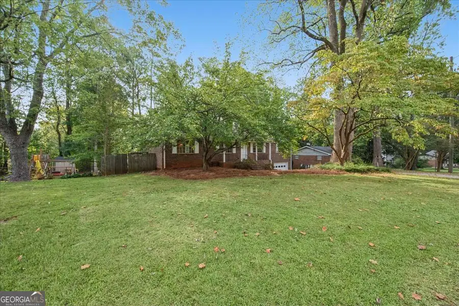 3915 Green Forest Lane Se, Smyrna, GA 30082 - #2