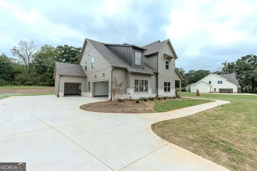 362 Races Road, Hoschton, GA 30548 - #2