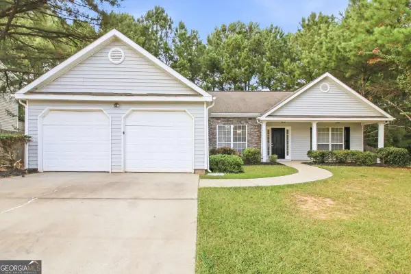 1426 Hyde Court, Hampton, GA 30228