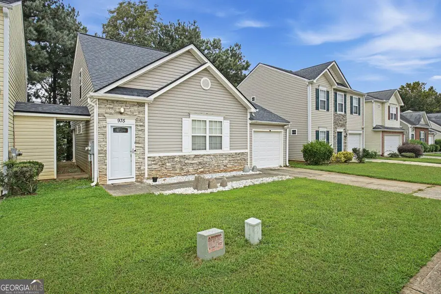 935 Lakeside Circle, Covington, GA 30016 - #2