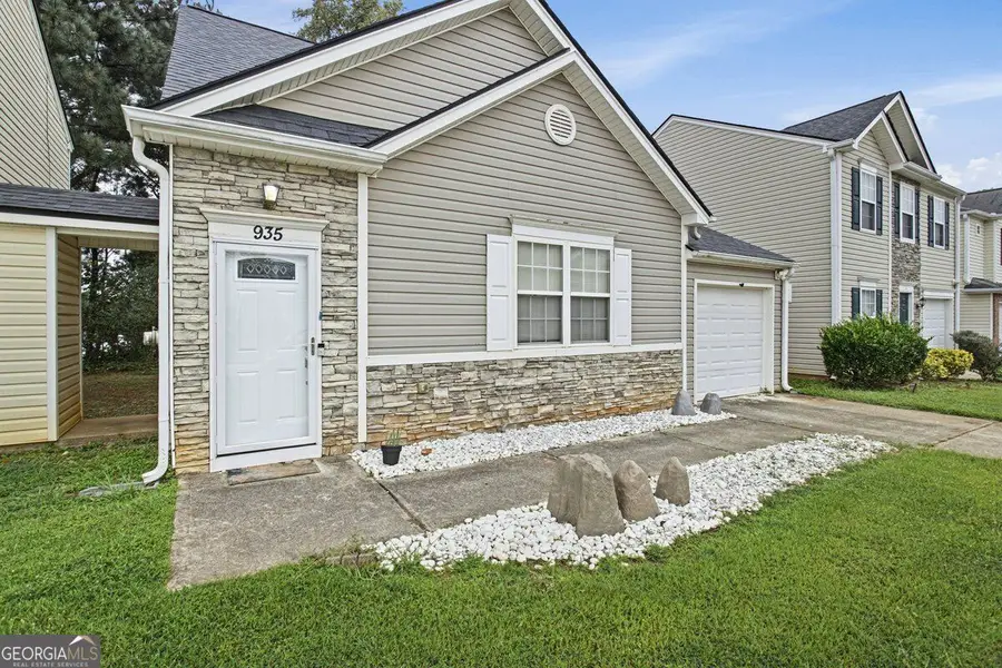 935 Lakeside Circle, Covington, GA 30016 - #3