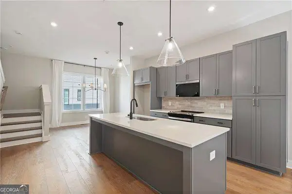 989 Bibbs Circle Nw #5, Atlanta, GA 30318