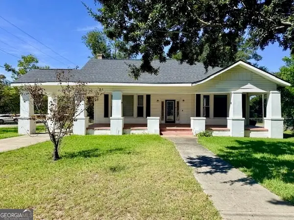 40 S College Street, Metter, GA 30439