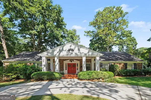 2 Lakeshore Plaza, Avondale Estates, GA 30002