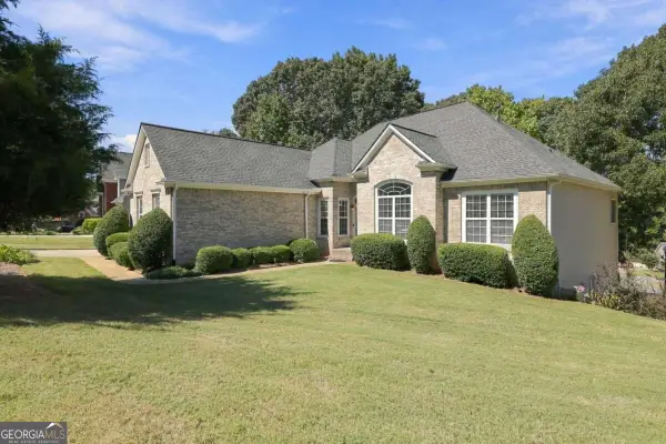 174 Azalea Chase Drive, Suwanee, GA 30024