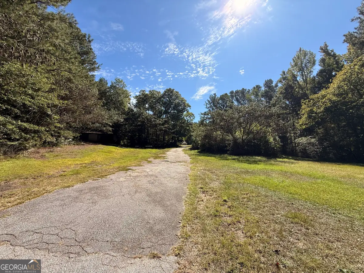 928 Old Corinth Road, Newnan, GA 30263 - #1