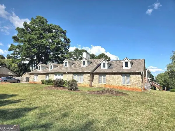2118 Fieldstone View Court, Conyers, GA 30013