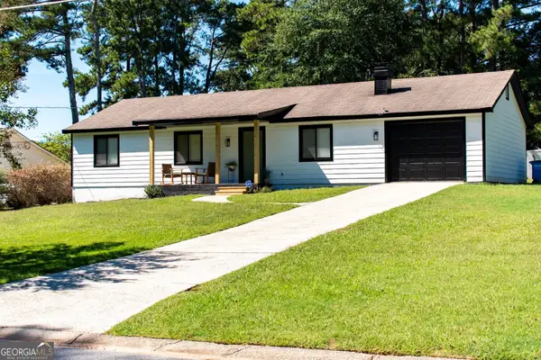 1077 Sawgrass Court Sw, Lilburn, GA 30047